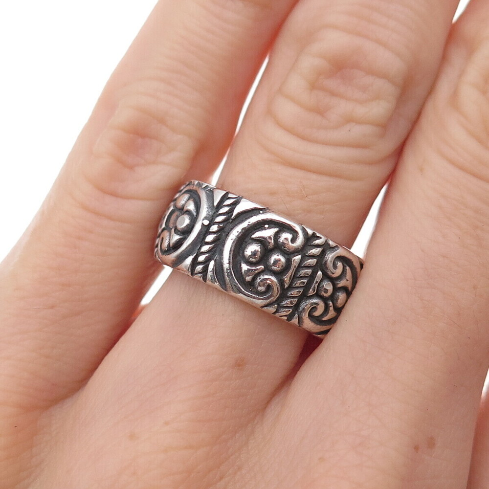 Annika Witt 925 Sterling Silver Vintage Ornate Oxidized Band Ring Size 5.25